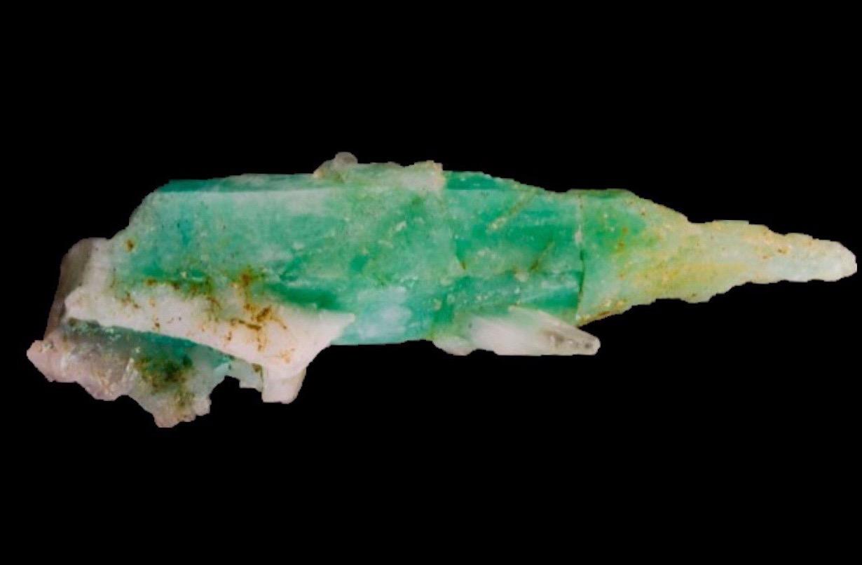 Beryl var. Emerald, minor Calcite